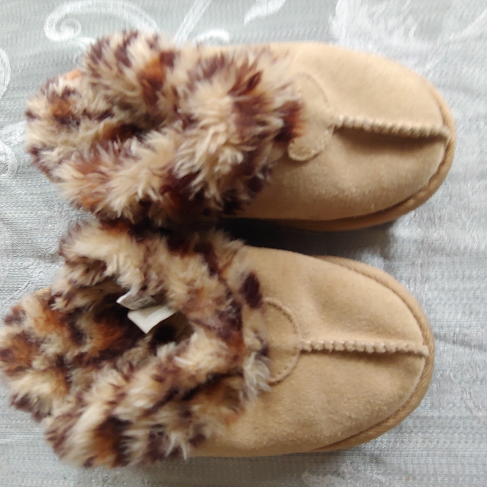 Cozy Tan Slippers with Faux Fur Trim These little girls slippers are Suede
